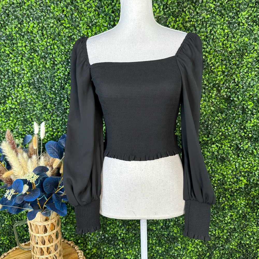Nwt Gianni Bini Black Smocked long sleeve top - Picture 3 of 8